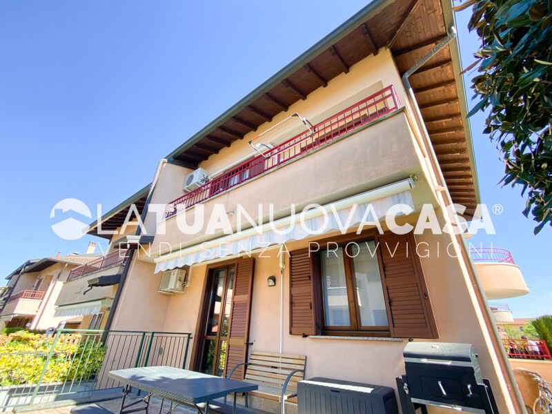 Villetta a schiera a Cornaredo - Rif. VECRN1073