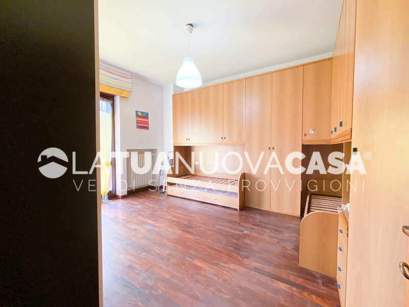 Porzione di villa bifamiliare a Bareggio - Rif. VEBRG1089