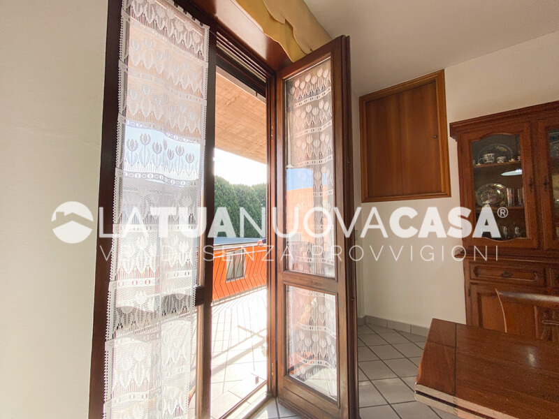 Porzione di villa bifamiliare a Bareggio - Rif. VEBRG1089