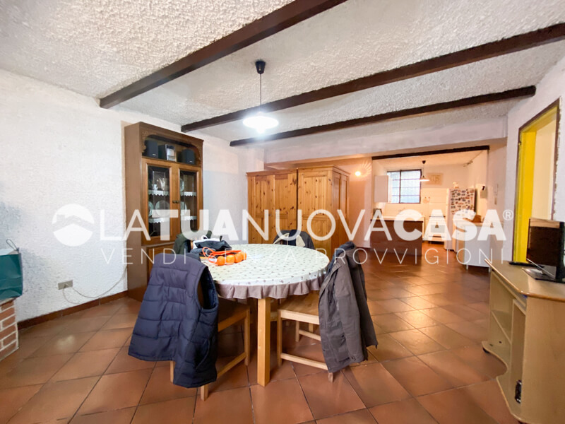 Porzione di villa bifamiliare a Bareggio - Rif. VEBRG1089