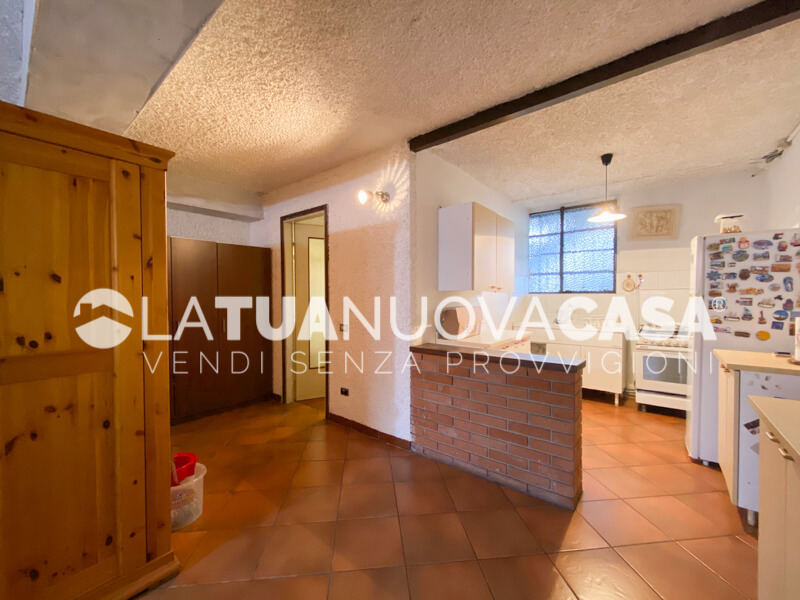 Porzione di villa bifamiliare a Bareggio - Rif. VEBRG1089