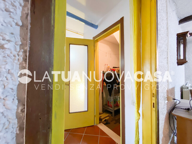 Porzione di villa bifamiliare a Bareggio - Rif. VEBRG1089