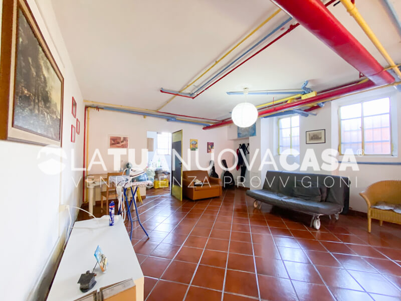 Porzione di villa bifamiliare a Bareggio - Rif. VEBRG1089