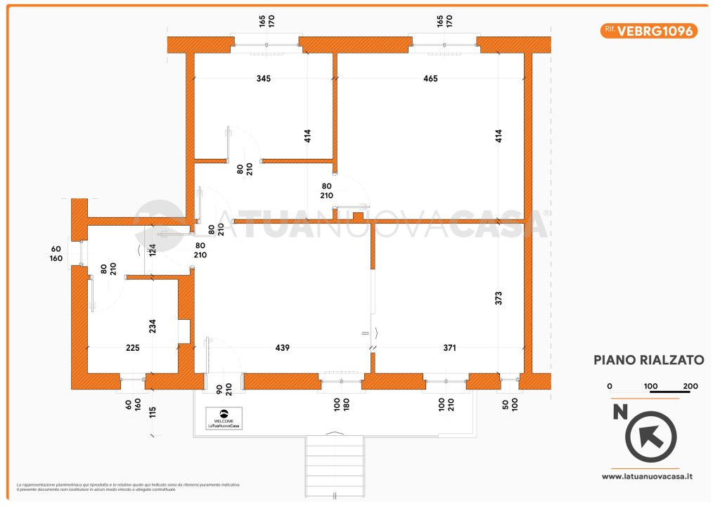 Trilocale semi indipendente con giardino, a Bareggio