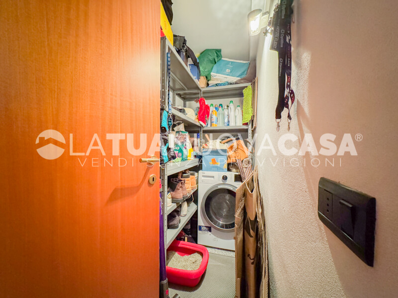 Trilocale su due livelli in affitto, a Bareggio - Rif. AFBRG1094