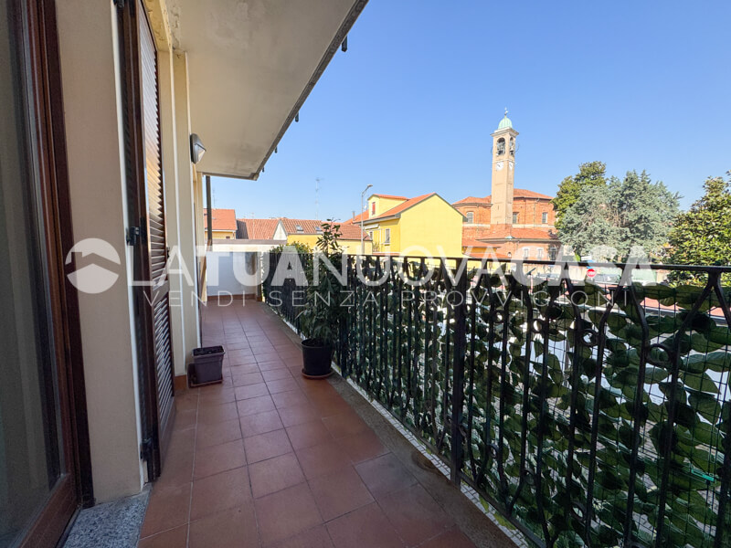 Trilocale su due livelli in affitto, a Bareggio - Rif. AFBRG1094