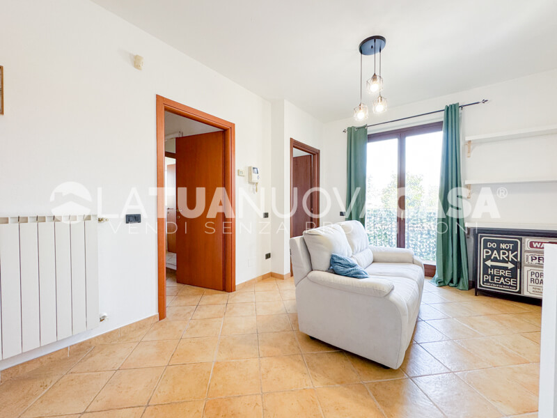 Trilocale su due livelli in affitto, a Bareggio - Rif. AFBRG1094