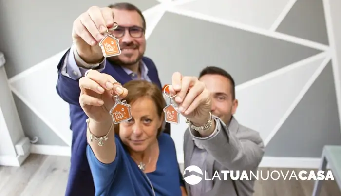 Non siamo la solita Agenzia Immobiliare e non siamo i soliti Consulenti, solo noi ti garantiamo: trasparenza e massima fiducia reciproca.