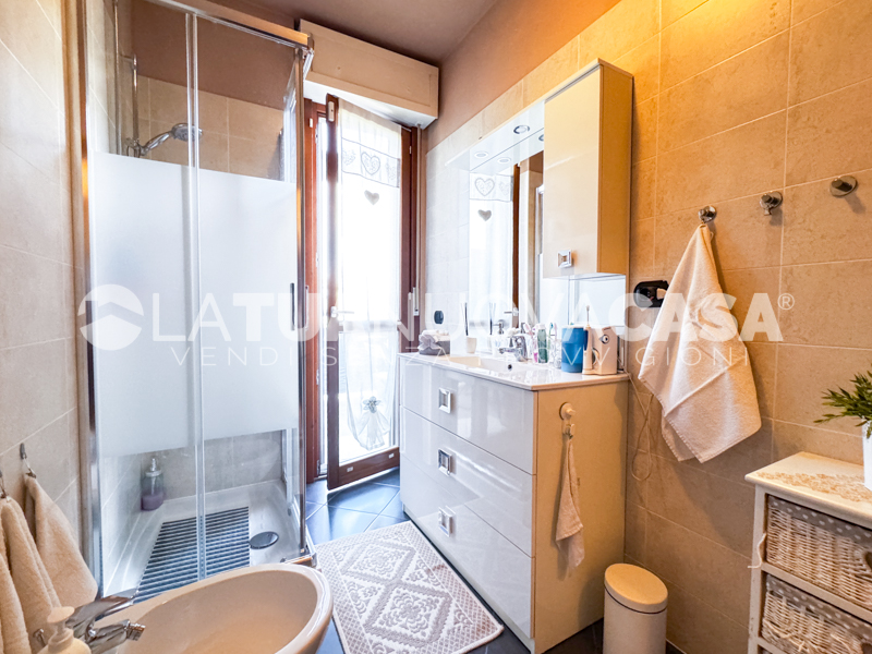 Trilocale duplex con terrazzo, cantina e box a Bareggio - Rif. VEBRG1107
