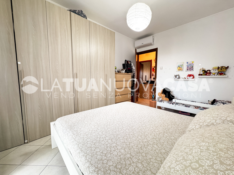 Trilocale duplex con terrazzo, cantina e box a Bareggio - Rif. VEBRG1107