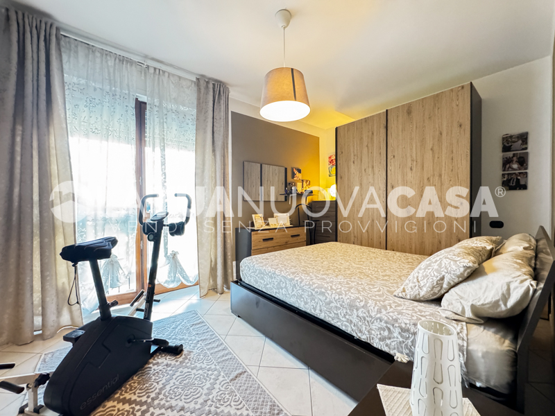 Trilocale duplex con terrazzo, cantina e box a Bareggio - Rif. VEBRG1107