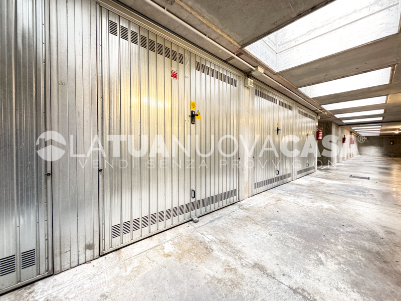 Trilocale duplex con terrazzo, cantina e box a Bareggio - Rif. VEBRG1107
