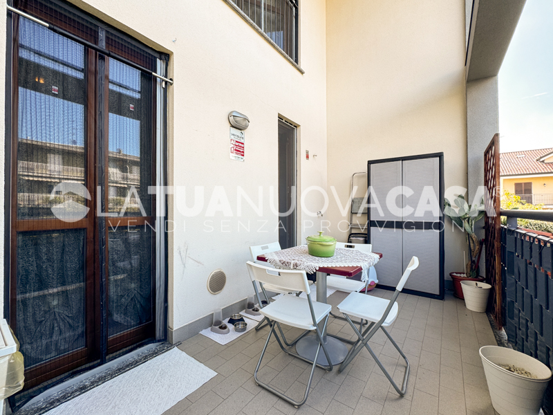 Trilocale duplex con terrazzo, cantina e box a Bareggio - Rif. VEBRG1107