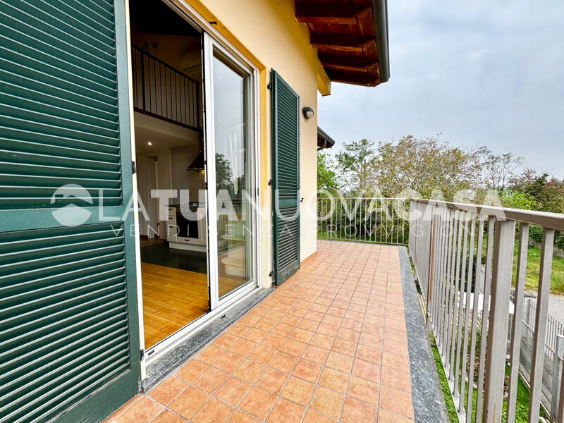 Trilocale soppalcato, con cantina e box doppio ad Arluno - Rif. VEARL1105
