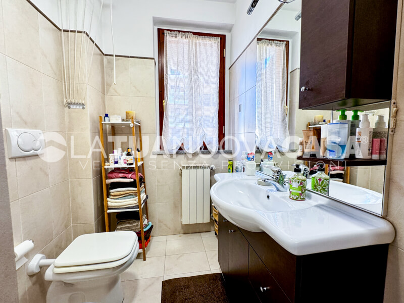 Monolocale con terrazzo e cantina, a Bareggio - Rif. VEBRG1111