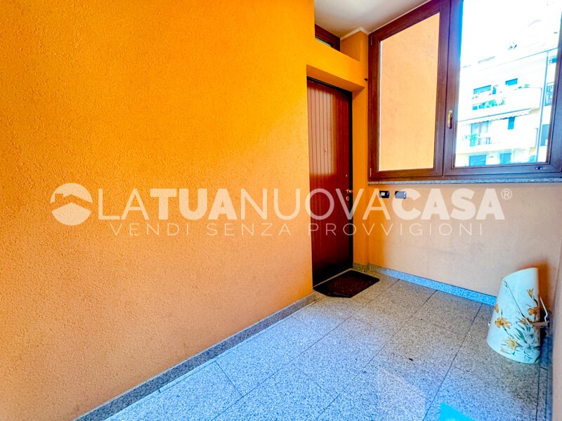 Monolocale con terrazzo e cantina, a Bareggio - Rif. VEBRG1111