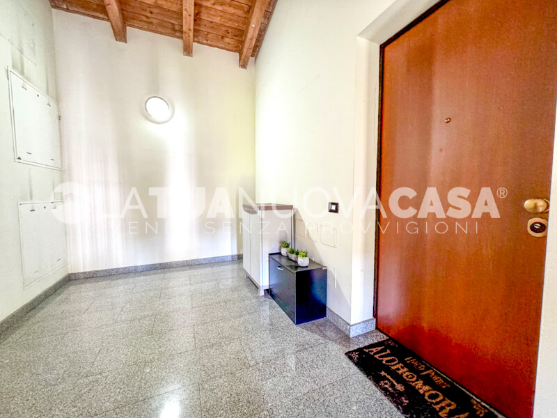 Bilocale con terrazzo, cantina e box doppio a Corbetta - Rif. VECRB1116