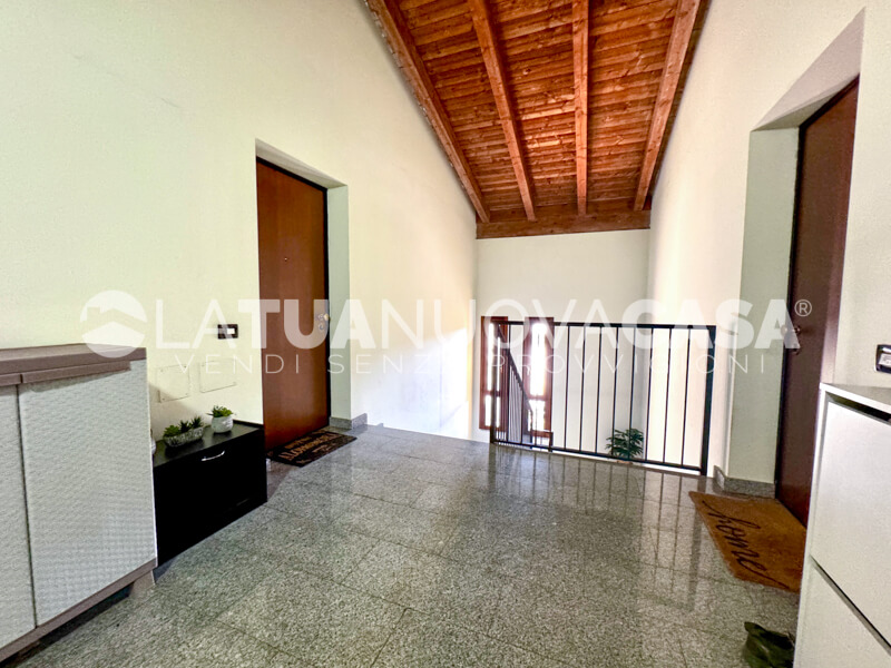 Bilocale con terrazzo, cantina e box doppio a Corbetta - Rif. VECRB1116