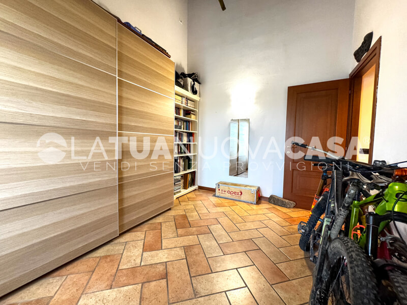 Bilocale in corte storica, con ampio soppalco a Cusago - Rif. VECSG1115