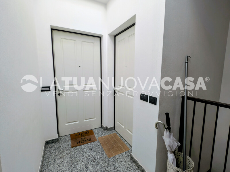 Attico con terrazzo, con box doppio, posto auto e cantina a Settimo Milanese - Rif. VESTT1125