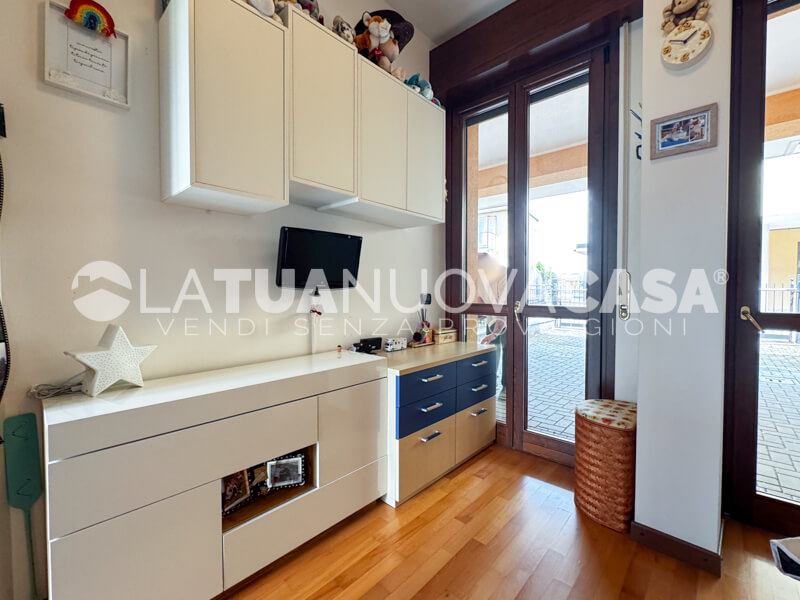 Bilocale con giardino, con ingresso indipendente a Bareggio - Rif. VEBRG1120