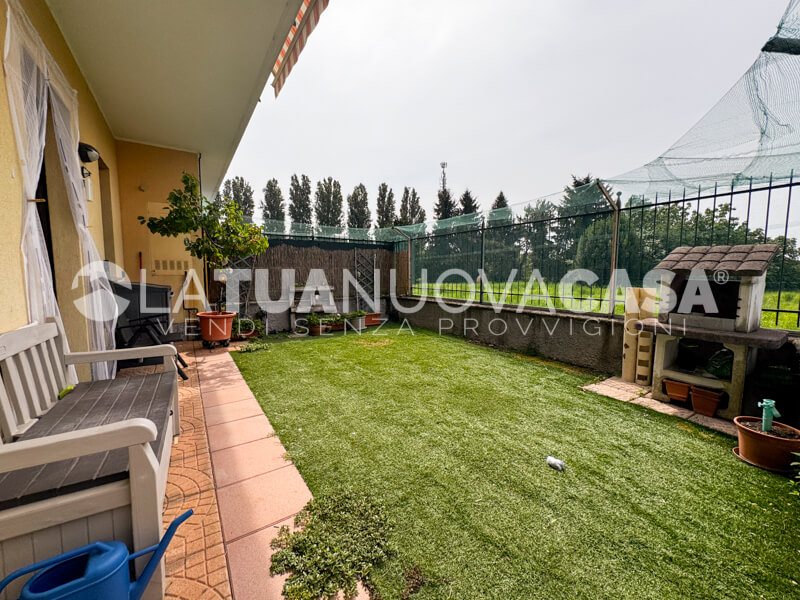 Bilocale con giardino, con ingresso indipendente a Bareggio - Rif. VEBRG1120