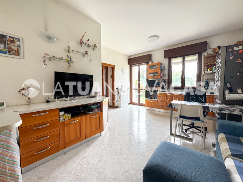 Bilocale con giardino, con ingresso indipendente a Bareggio - Rif. VEBRG1120