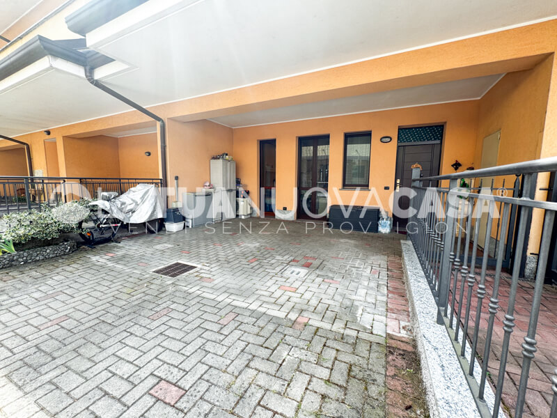Bilocale con giardino, con ingresso indipendente a Bareggio - Rif. VEBRG1120