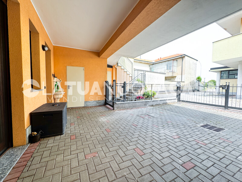 Bilocale con giardino, con ingresso indipendente a Bareggio - Rif. VEBRG1120