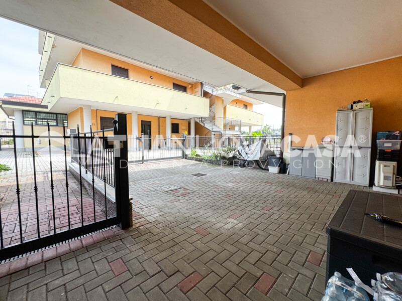 Bilocale con giardino, con ingresso indipendente a Bareggio - Rif. VEBRG1120
