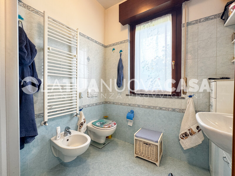 Bilocale con giardino, con ingresso indipendente a Bareggio - Rif. VEBRG1120