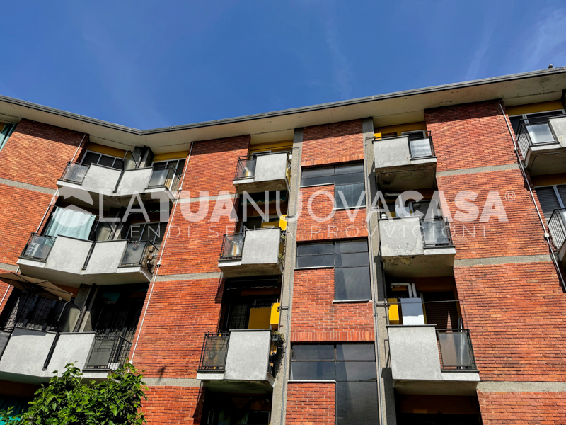 Appartamento in vendita a Binasco, quadrilocale con cantina e box. - Rif. VEBNS1134