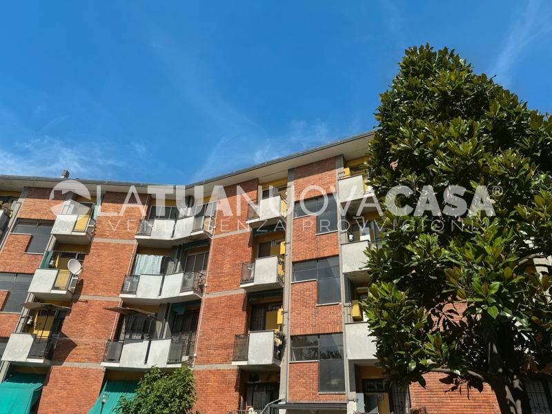 Appartamento in vendita a Binasco, quadrilocale con cantina e box. - Rif. VEBNS1134