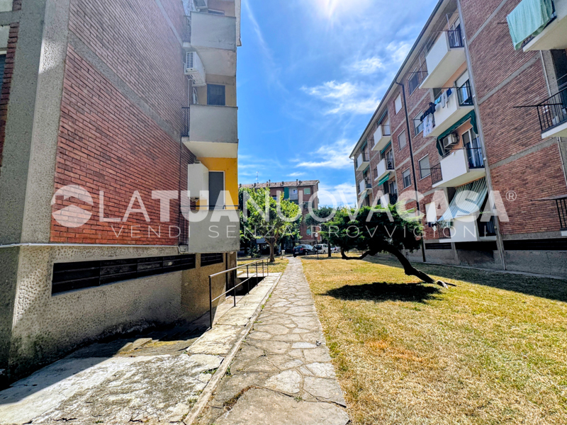 Appartamento in vendita a Binasco, quadrilocale con cantina e box. - Rif. VEBNS1134