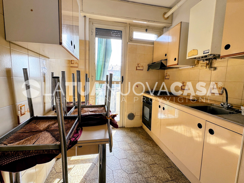 Appartamento in vendita a Binasco, quadrilocale con cantina e box. - Rif. VEBNS1134